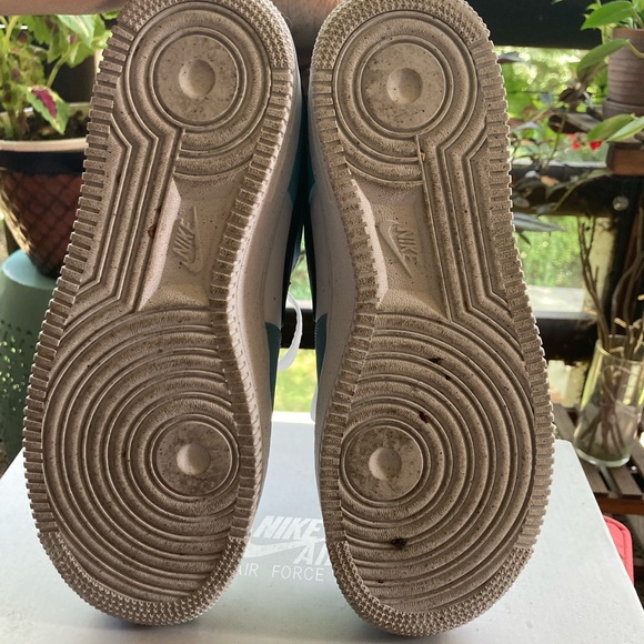 Nike White and Teal Air Force 1 Sneakers with Black Accents - Picture 6 of 8